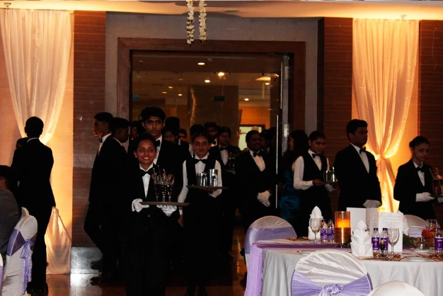 Why Grooming Matters in Hotel Management and How SRIHM Gets It Right